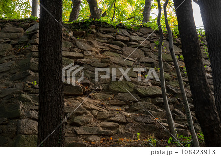 釜山　釜山城城公園の風景　大韓民国・釜山広域市 108923913