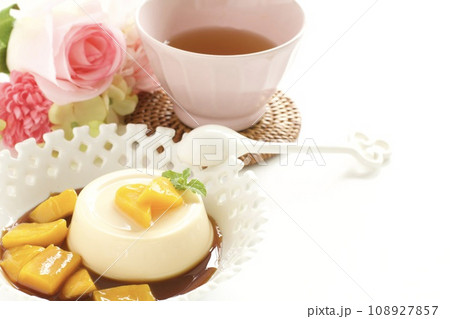 ジーマーミ豆腐マンゴーのせ 108927857