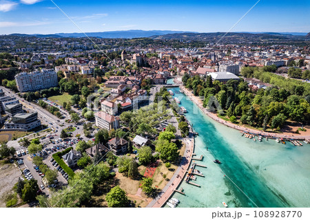 Aerial view of Annecy city Centre, gardens of Europe or jardins de l europe, in Haute Savoie, France 108928770