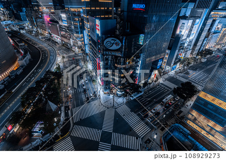 【銀座】夜の街を見下ろす 【銀座】夜の街を見下ろす 108929273