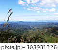 愛媛県南宇和郡愛南町_青空とススキと山並みの眺望3 愛媛県南宇和郡愛南町_青空とススキと山並みの眺望3 108931326