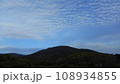 秋の三輪山　 108934855