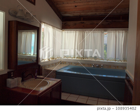 Upstairs Bathroom Upstairs Bathroom 108935402