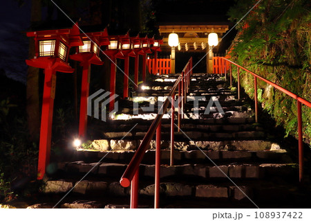 晩秋の貴船神社にて（京都市左京区） 108937422