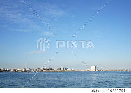 東扇島、公園、東扇島東公園、川崎、神奈川、日本、扇島、海、空、青、風景、工場、建物、ビル、船、 東扇島、公園、東扇島東公園、川崎、神奈川、日本、扇島、海、空、青、風景、工場、建物、ビル、船、 108937914