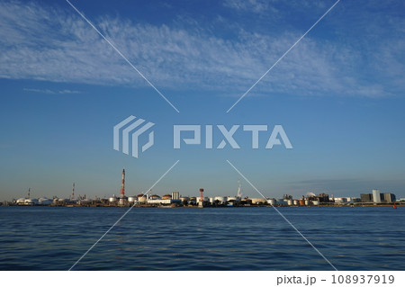 東扇島、公園、東扇島東公園、川崎、神奈川、日本、扇島、海、空、青、風景、工場、建物、ビル、船、 東扇島、公園、東扇島東公園、川崎、神奈川、日本、扇島、海、空、青、風景、工場、建物、ビル、船、 108937919