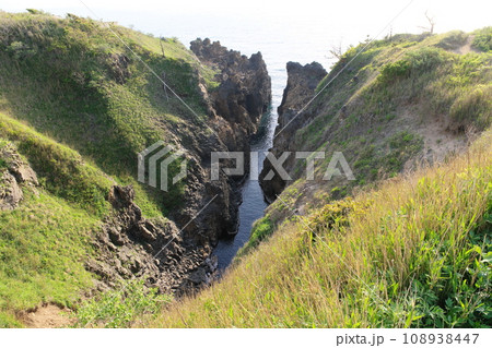 義経の舟隠し 2023年5月 義経の舟隠し 2023年5月 108938447