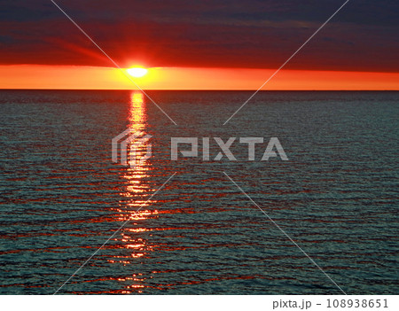 バルト海の沈まぬ太陽 バルト海の沈まぬ太陽 108938651