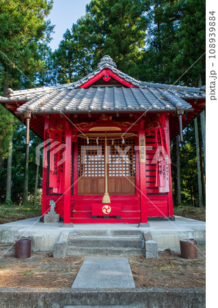 上野國一社八幡宮　境内　地主稲荷社　群馬県高崎市 108939884