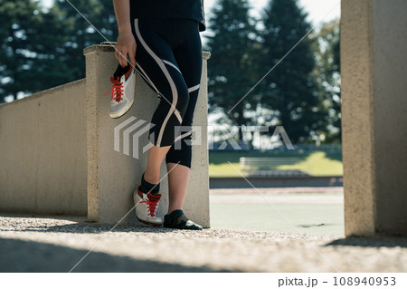 Track and field 108940953