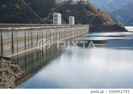 小河内ダム・奥多摩湖・東京都の水源 小河内ダム・奥多摩湖・東京都の水源 108942793