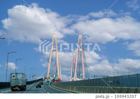 名港西大橋（伊勢湾岸自動車道下り） 108943207