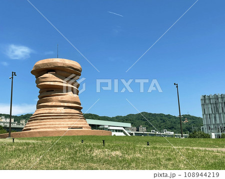 陶芸 晴れ 鮮やか 108944219