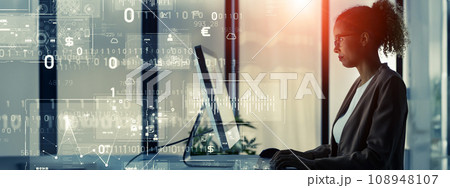 オフィスで働く外国人女性とデジタルテクノロジー 108948107