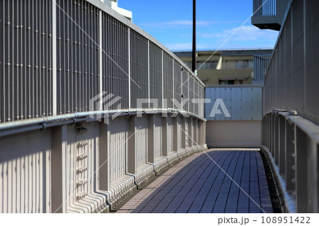 歩道橋　イメージ 108951422