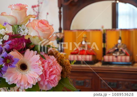 ひな祭り、伝統行事、祭り、日本、トラディショナル、三月三日、3月3日、春、女の子、桃の節句、雛祭り、 108953628