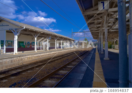 JR和歌山線の高野口1番ホームから見た東側　奈良　五條方面 108954837