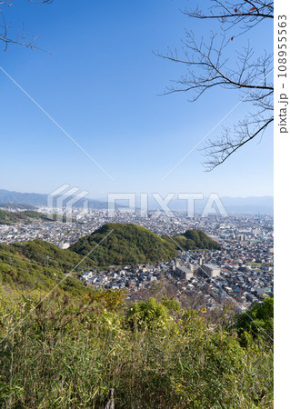 垣生山の山頂から見た景色（愛媛県松山市） 108955563