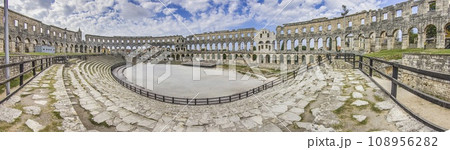 View inside the Roman amphitheater in the Croatian city of Pula without people 108956282