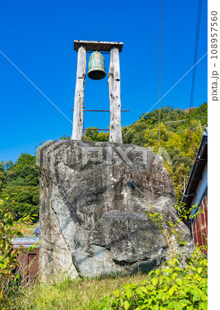 奈良県桜井市の神籠石 108957560
