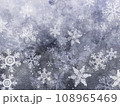 雪の結晶の背景　グレー 108965469