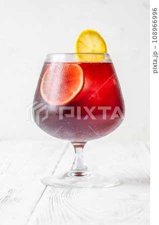 Tinto de verano Tinto de verano 108966996