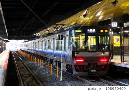 【JR西日本】223系2500番台（嵯峨野線：京都駅） 108970409