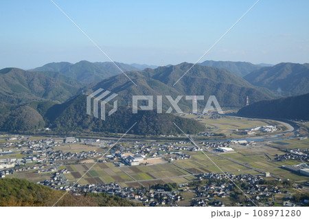 国見山から中国道を望む 国見山から中国道を望む 108971280