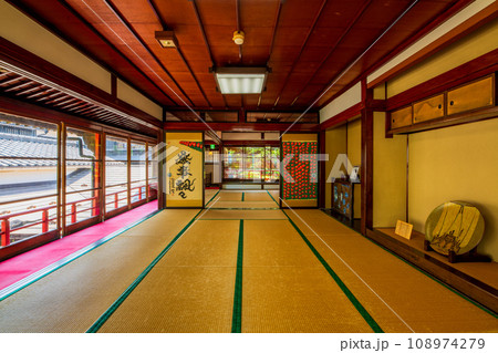 山形県　酒田市の町並み　相馬楼 108974279