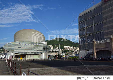 長崎県長崎港から五島市福江港への船旅 長崎県長崎港から五島市福江港への船旅 108984736