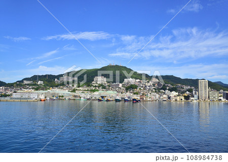 長崎県長崎港から五島市福江港への船旅 108984738