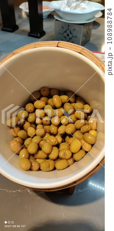 Olives in beautiful dishes in the assortment of a restaurant in one of the hotels in Turkey 108988784