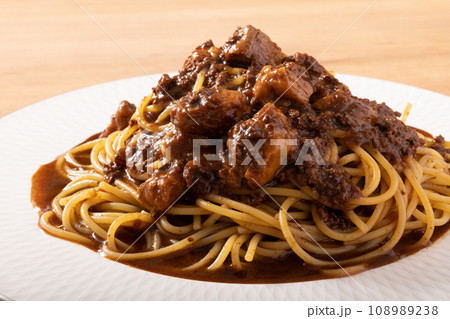 牛肉のラグー パスタ 牛肉のラグー パスタ 108989238