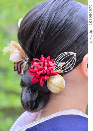 二十歳を迎えた日本人女性 成人式 振袖 ヘアーメイク 二十歳を迎えた日本人女性 成人式 振袖 ヘアーメイク 108990970