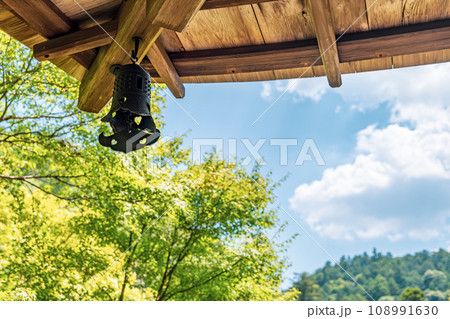 【#寺】軒先の鐘 【#寺】軒先の鐘 108991630