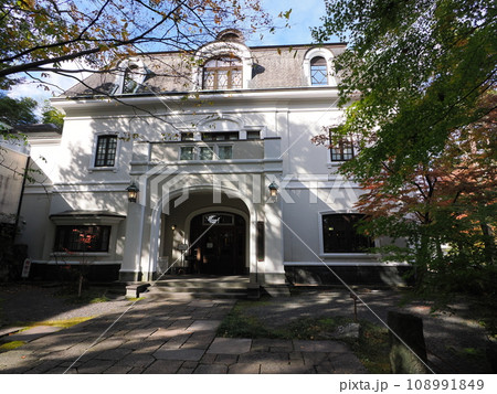 秋の伊香保温泉 竹久夢二記念館(黒船館) 秋の伊香保温泉 竹久夢二記念館(黒船館) 108991849