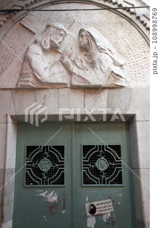 Via Dolorosa, 4th Stations of the Cross in Jerusalem 108998769