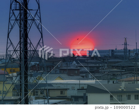 冬の根室に昇る朝日 / Nemuro, Japan 冬の根室に昇る朝日 / Nemuro, Japan 109000522