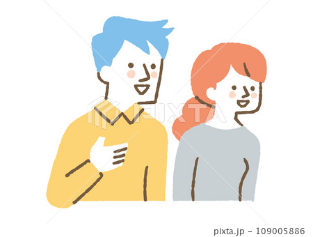 嬉しそうに何かを見ている夫婦_色 109005886