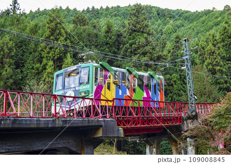 東京都　御岳山ケーブルカー　武蔵号 109008845
