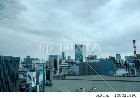 雲行きが怪しいイメージ 雲行きが怪しいイメージ 109021890