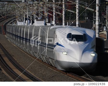新幹線N700S　J19編成　大津市瀬田付近にて 109022436