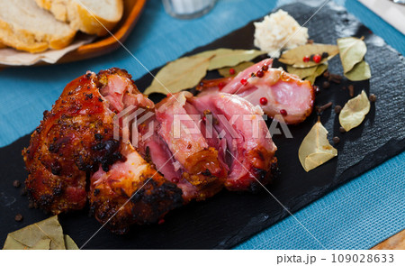 Appetizing baked pork knuckle with spice Appetizing baked pork knuckle with spice 109028633