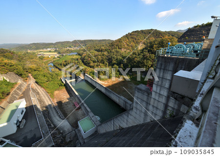 呑吐ダム 灌漑・上水道を供給する重力式コンクリートダム 呑吐ダム 灌漑・上水道を供給する重力式コンクリートダム 109035845