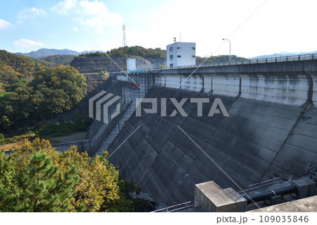 呑吐ダム 灌漑・上水道を供給する重力式コンクリートダム 呑吐ダム 灌漑・上水道を供給する重力式コンクリートダム 109035846