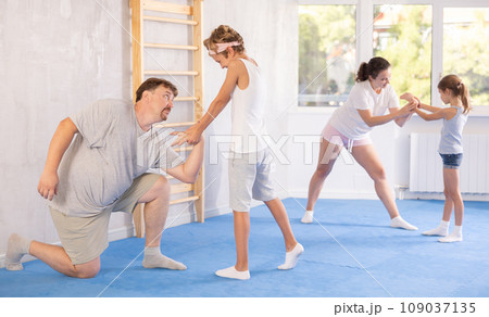 Father and son training self-defense techniques Father and son training self-defense techniques 109037135