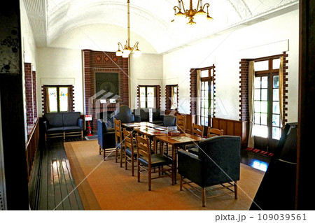 渋沢栄一の記念堂・誠之堂の室内【埼玉県深谷市】 渋沢栄一の記念堂・誠之堂の室内【埼玉県深谷市】 109039561