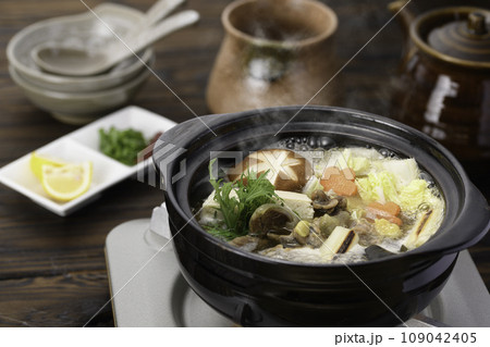コラーゲンたっぷりの鍋料理 すっぽん鍋 コラーゲンたっぷりの鍋料理 すっぽん鍋 109042405