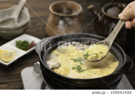 すっぽん雑炊　コラーゲンたっぷりの鍋料理 すっぽん鍋 109042480
