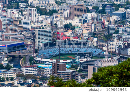 稲佐山展望台からの眺め　長崎都市風景　【長崎市】 109042948